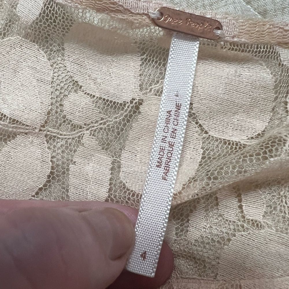 Free People Cream 3/4 Sleeve Lace Overlay V-shaped Fit & Flare A-line
Dress 4 - Picture 4 of 14